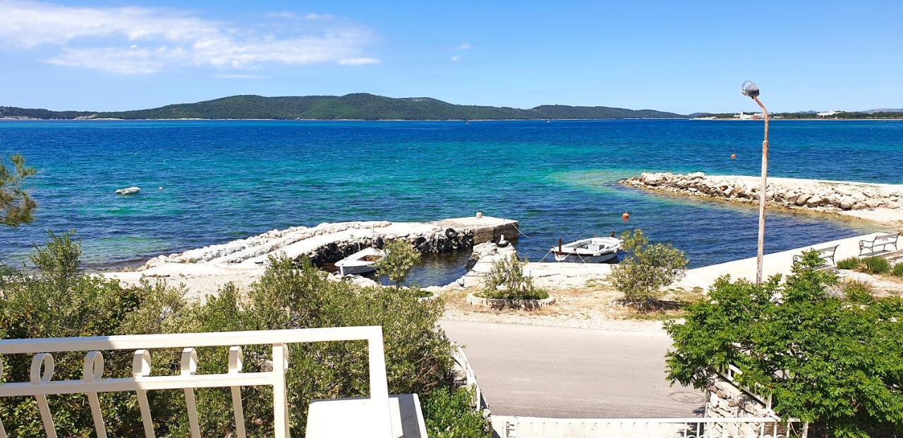 Luxury Beach Apartment W Sunset Sea Views Šibenik Kültér fotó