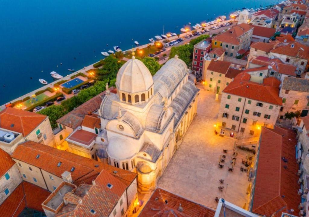 Luxury Beach Apartment W Sunset Sea Views Šibenik Kültér fotó