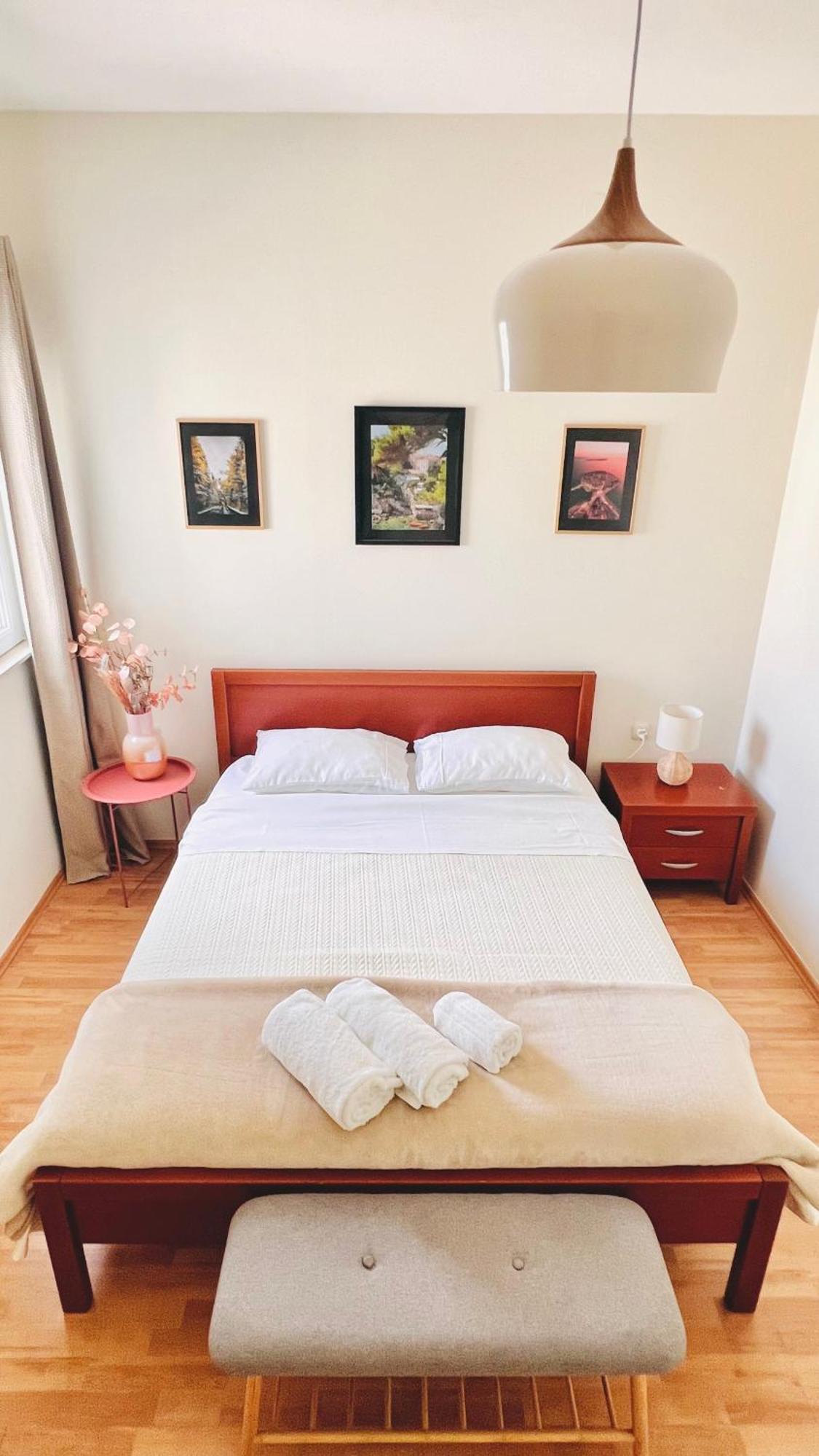 Luxury Beach Apartment W Sunset Sea Views Šibenik Kültér fotó